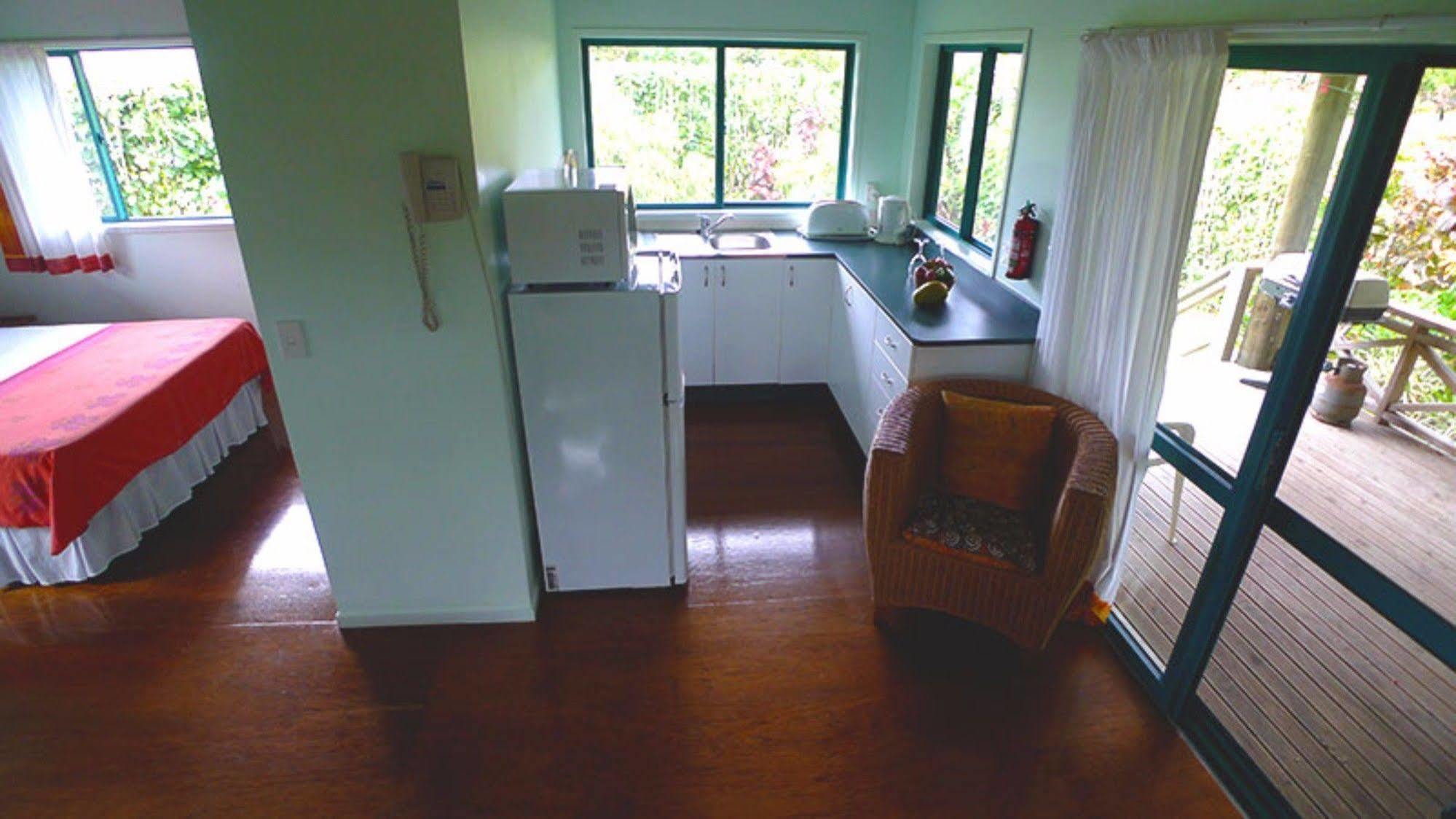Aroa Kainga Bungalows And Apartment 拉罗汤加 外观 照片
