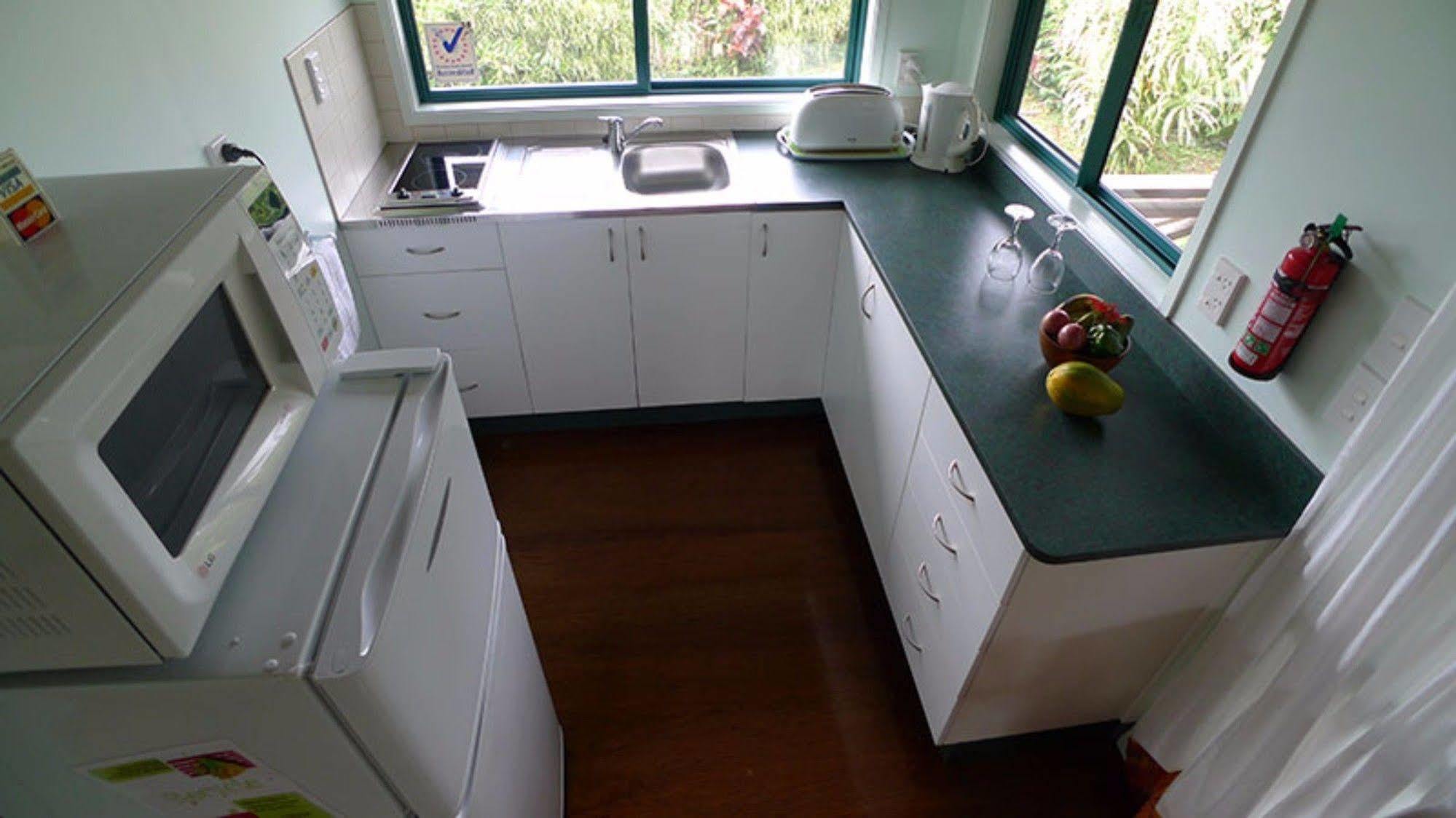 Aroa Kainga Bungalows And Apartment 拉罗汤加 外观 照片